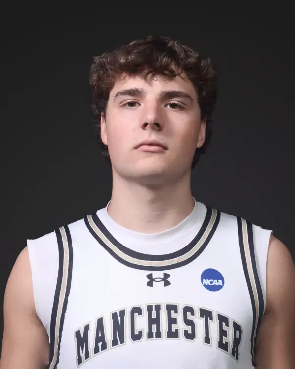 Noah Enyeart, Basketball, Manchester University