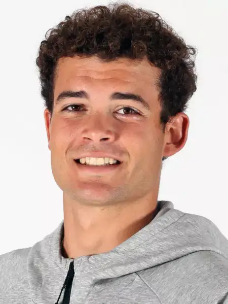 Theo Schiesari, Swimming & Diving, Saint Mary's University