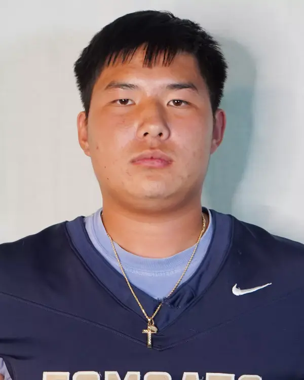 Isaiah Kim, Football, Thiel College