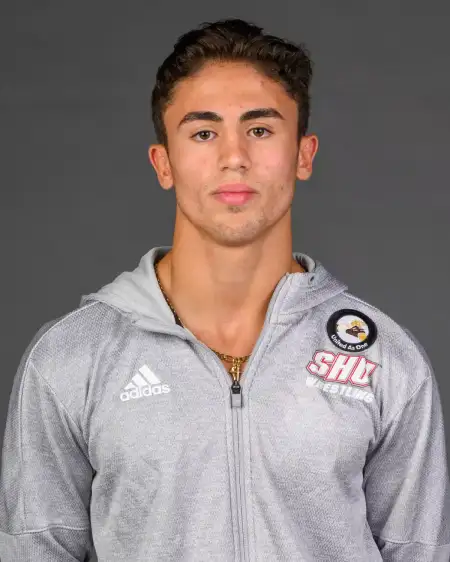Lucas Loffredo, Wrestling, Sacred Heart University