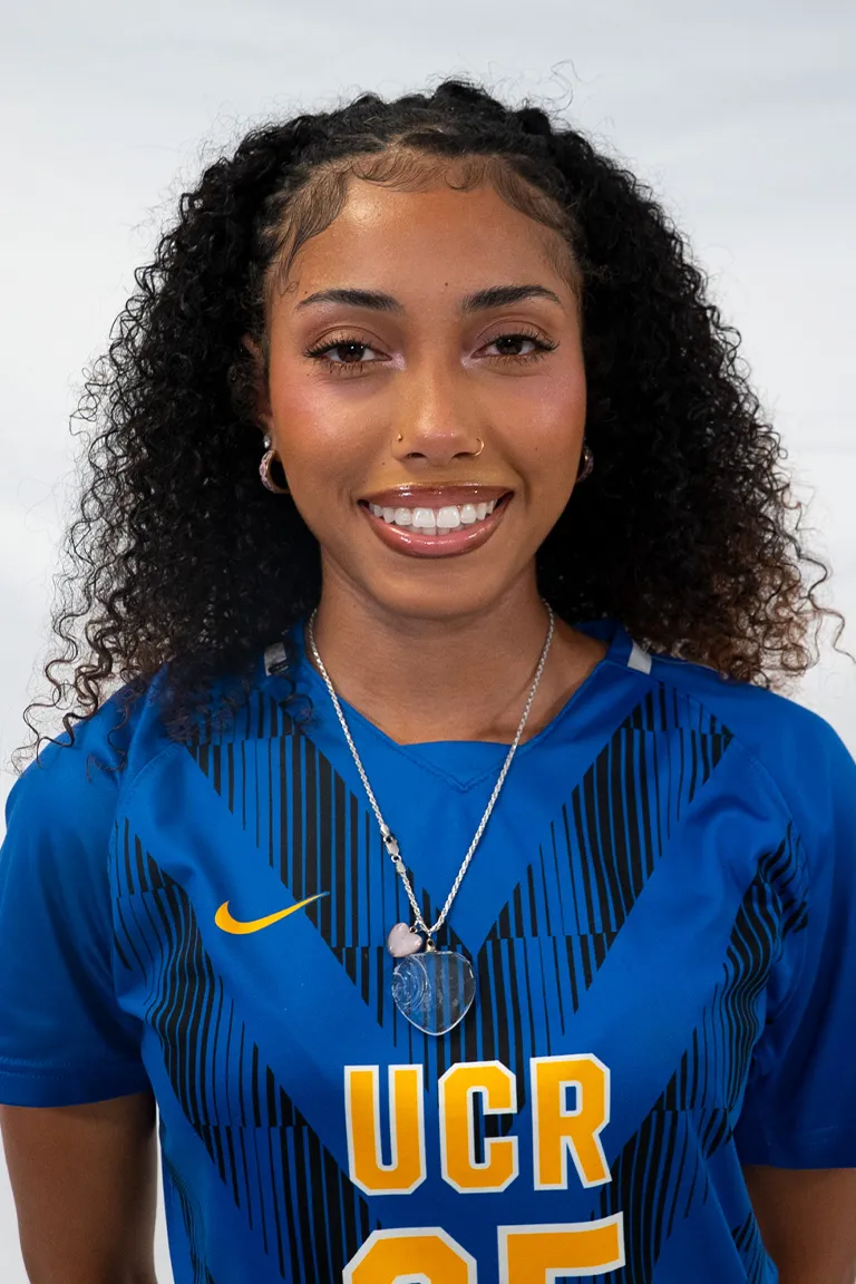 Sanaa Guyness, Soccer, University of California, Riverside