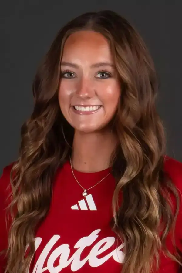 Grace Schultz, Swimming & Diving, University of South Dakota