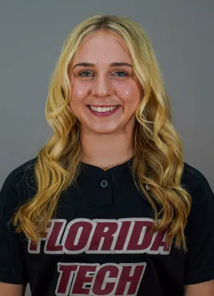 Julianna Hynes, Softball, undefined