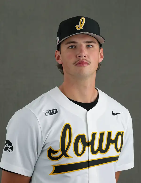 Beau Leisure, Baseball, University of Iowa