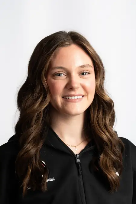Lily Sisson, Swimming & Diving, University of Nebraska Omaha
