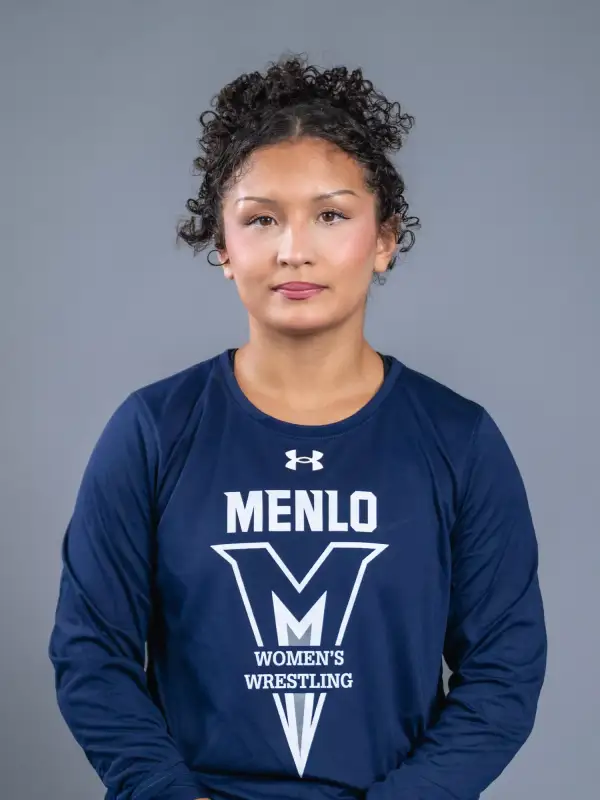 Aleyda Revuelta, Wrestling, Menlo College