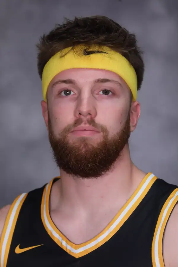 Isaac Dearborn, Basketball, Gustavus Adolphus College