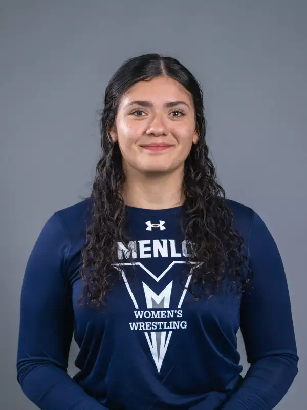 Bella Castellanoz, Wrestling, Menlo College