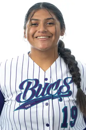 Zoe Yzaguirre, Softball, undefined
