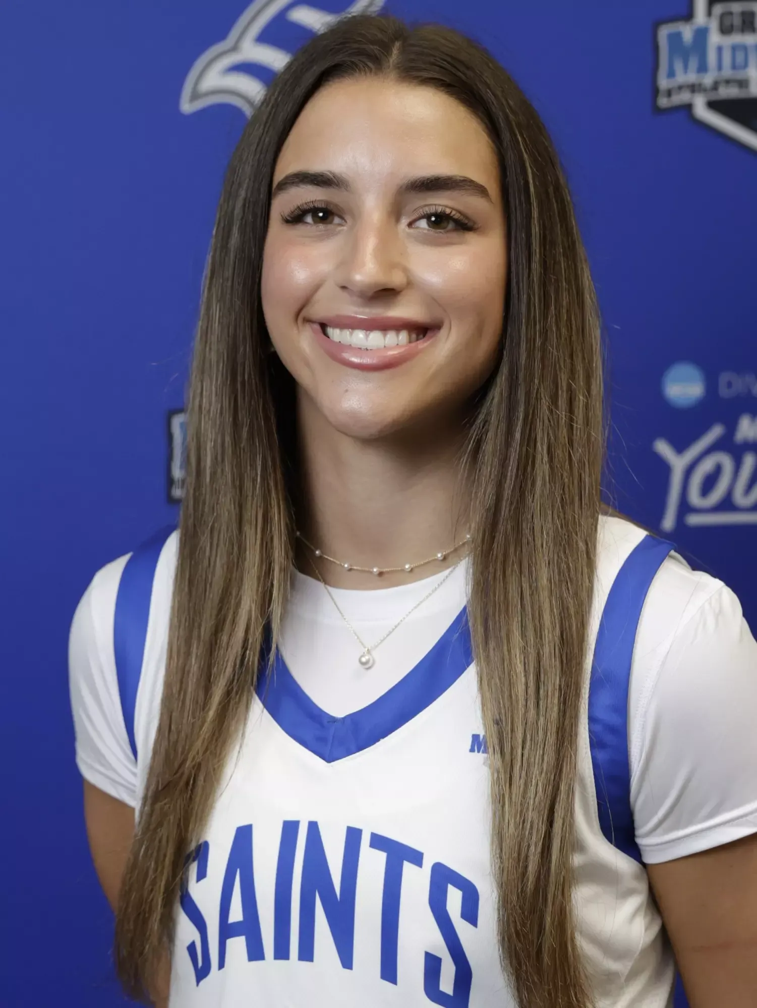 Anna Drakeford, Basketball, undefined