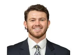 Greg Tarr, Football, undefined