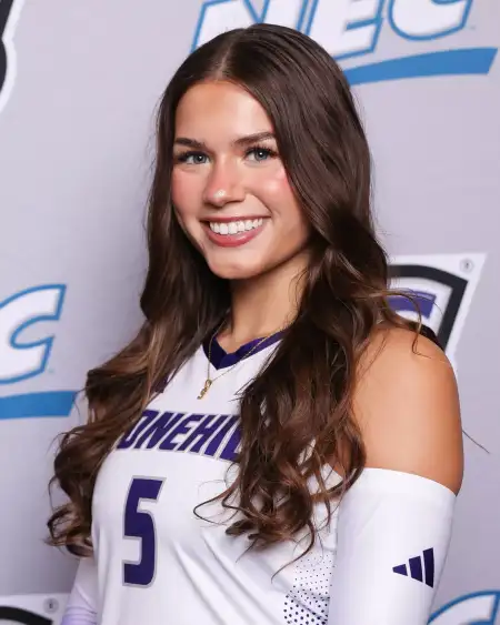 Rosa Smith, Volleyball, Stonehill College