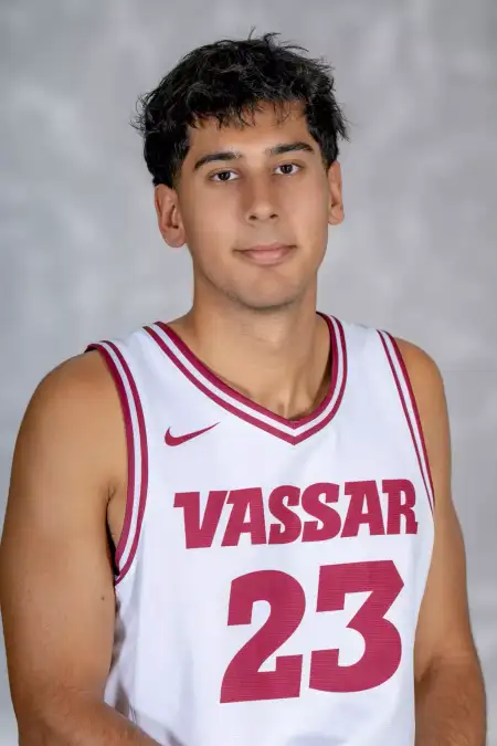 Kas Mirza, Basketball, Vassar College
