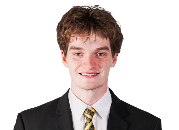 Ewan Steele, Basketball, undefined