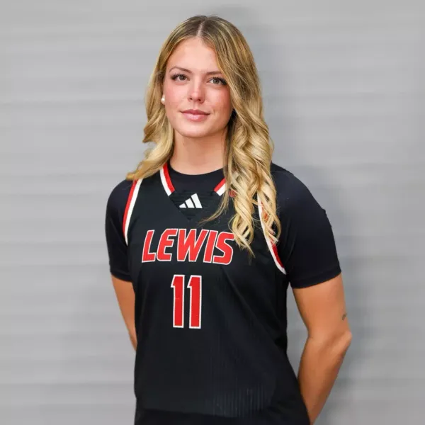 Alejandra Escriva, Basketball, Lewis University