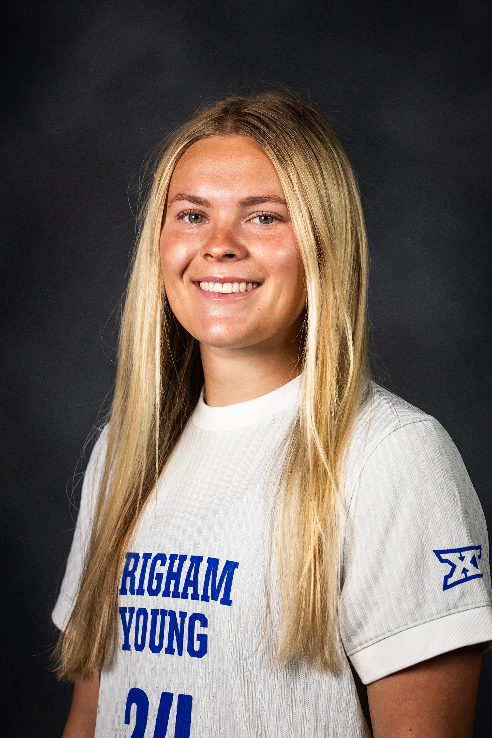 Bella Woods, Soccer, undefined