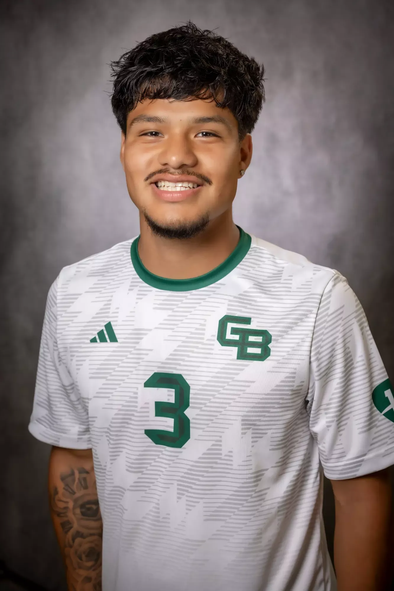 Gio Cruz, Soccer, undefined