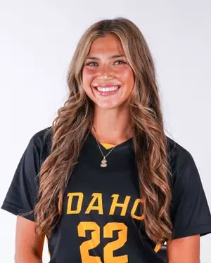 Sienna Gonzales, Soccer, undefined