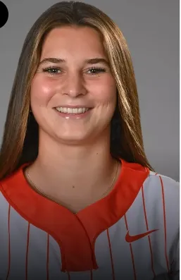 Elle McCloskey, Softball, undefined