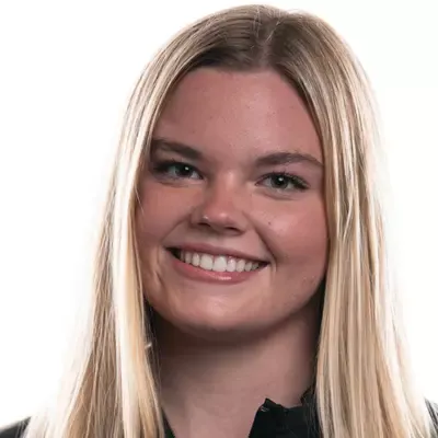 Clare Custer, Swimming & Diving, Harvard University