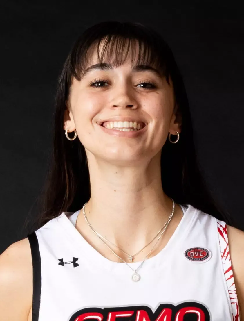 Courtenay Lee, Basketball, undefined