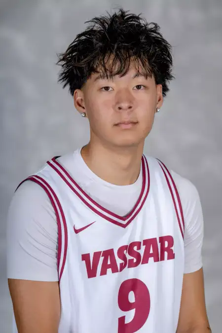 Lawrence Lam, Basketball, Vassar College