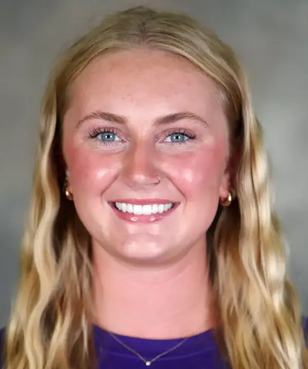 Mia Thompson, Basketball, Linfield University