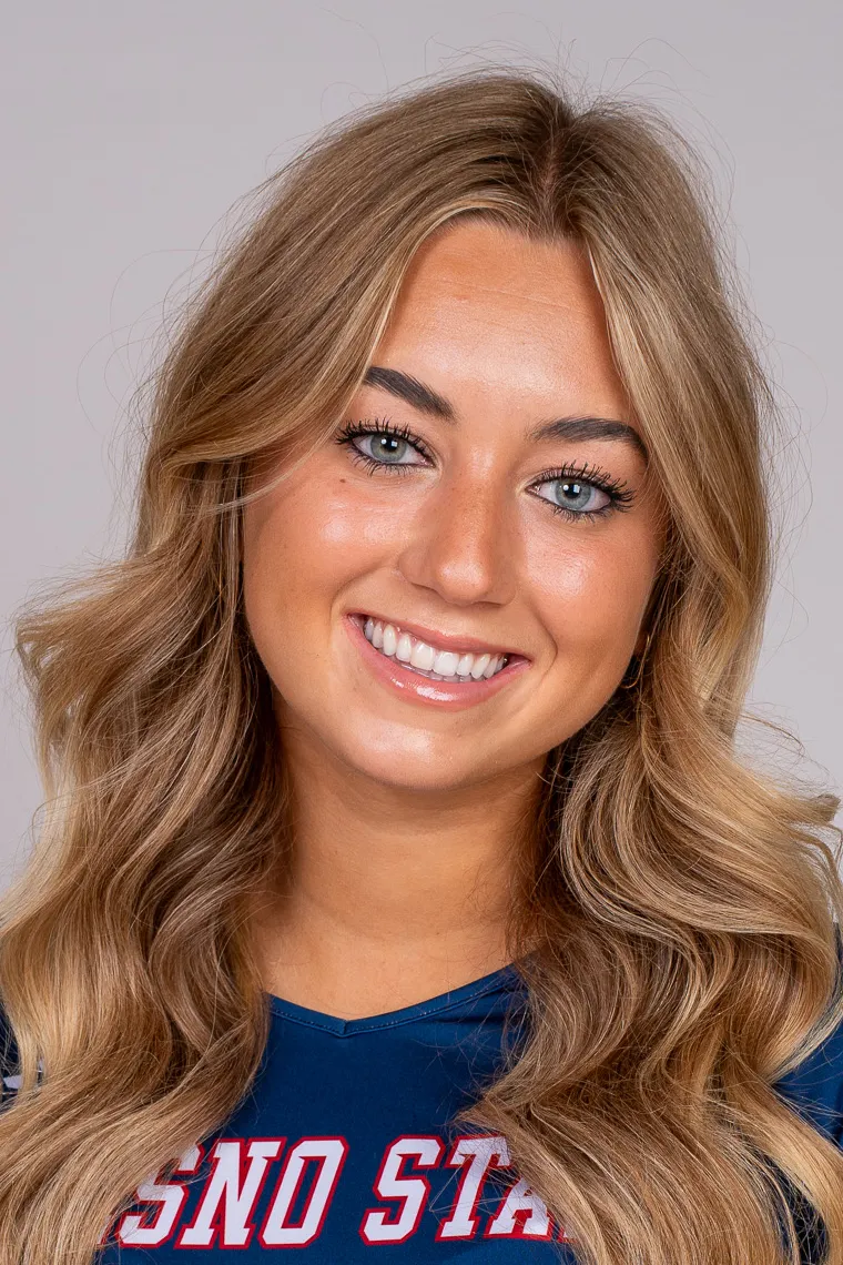 Isabel Smart, Volleyball, undefined