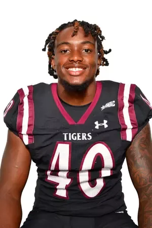 Aaron Kizzee, Football, undefined