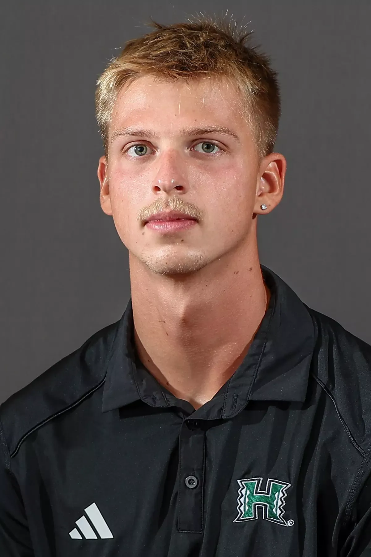 Aleks Tomaszewski, Swimming & Diving, University of Hawai'i