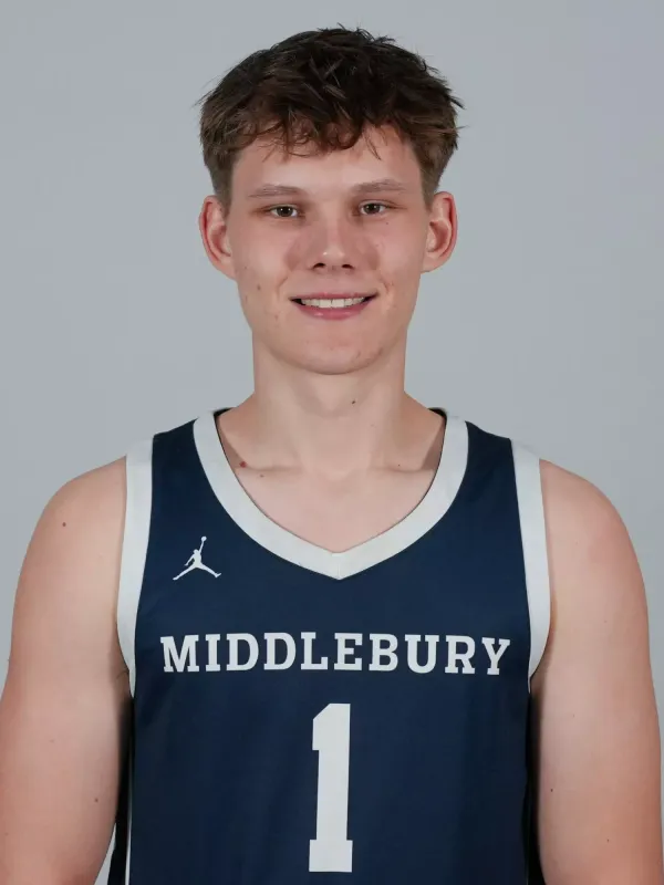 Kuba Cwalina, Basketball, Middlebury College