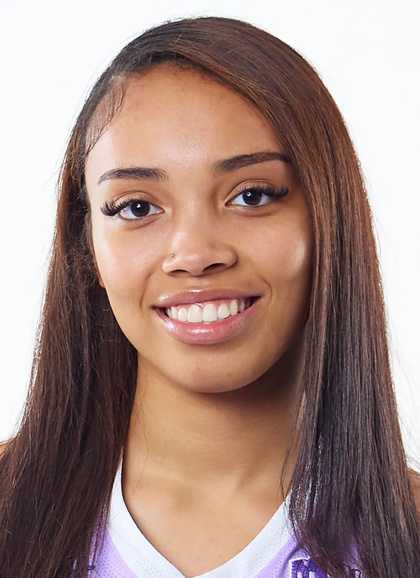 Maya Foz, Basketball, undefined