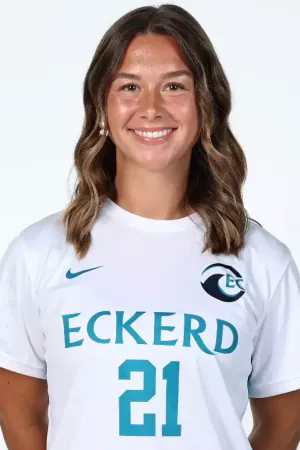 Melina Peloteau, Soccer, undefined