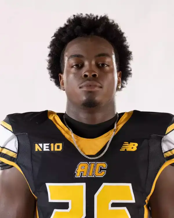 Azuriah Holmes, Football, American International College
