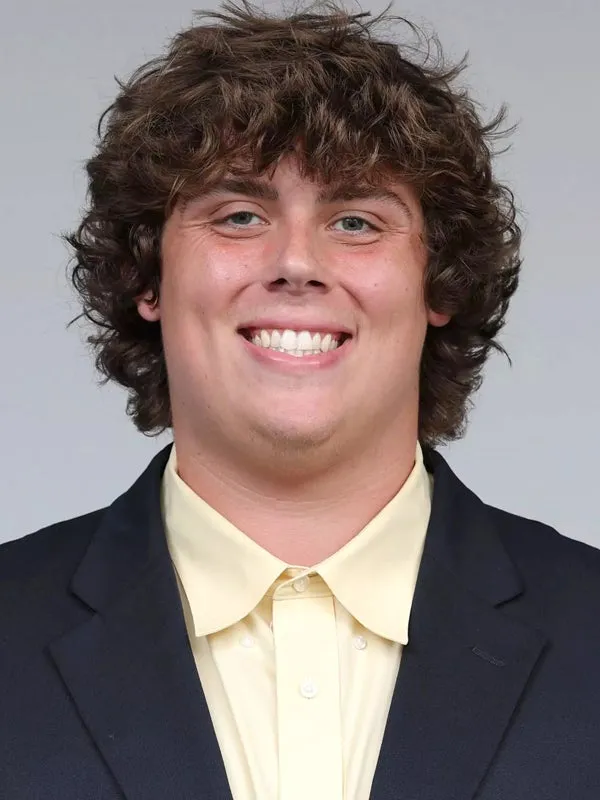 Dominic Rivera, Football, University of Connecticut