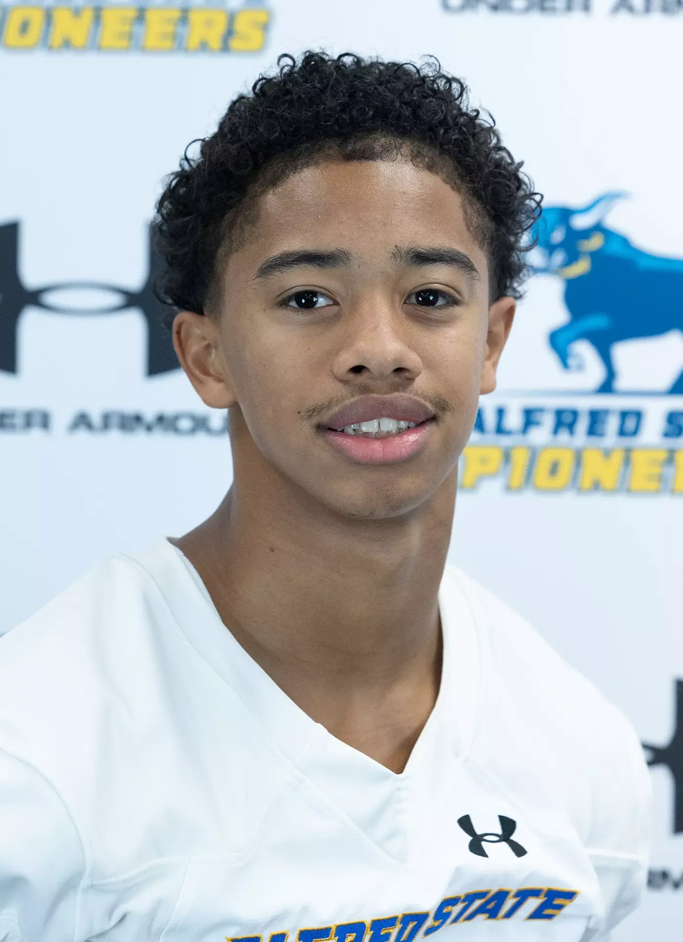 Elijah Georges, Football, undefined