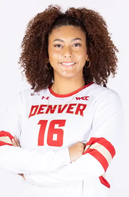 Izabela Molina, Volleyball, University of Denver