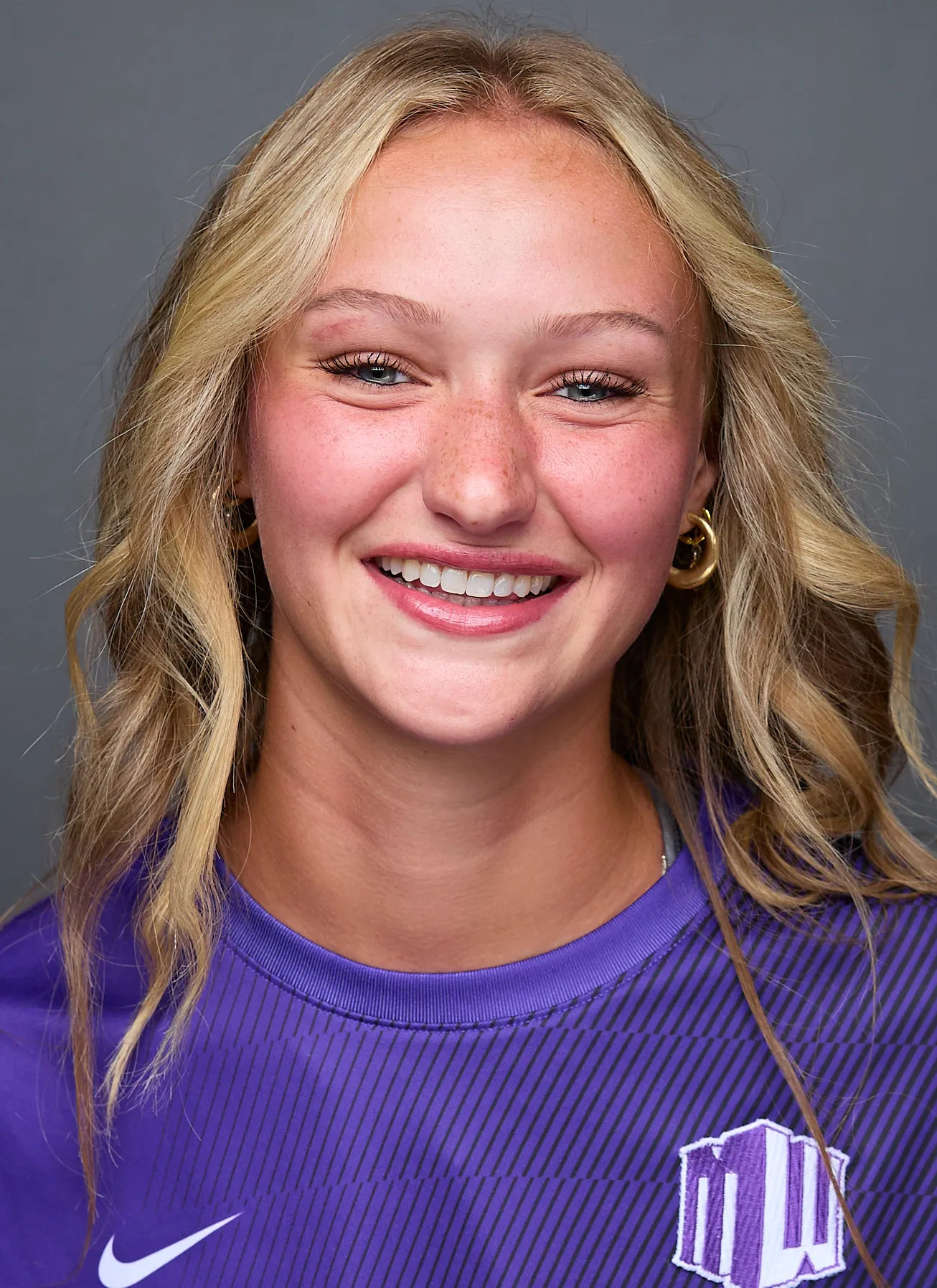 Adelaide Wolfe, Soccer, undefined