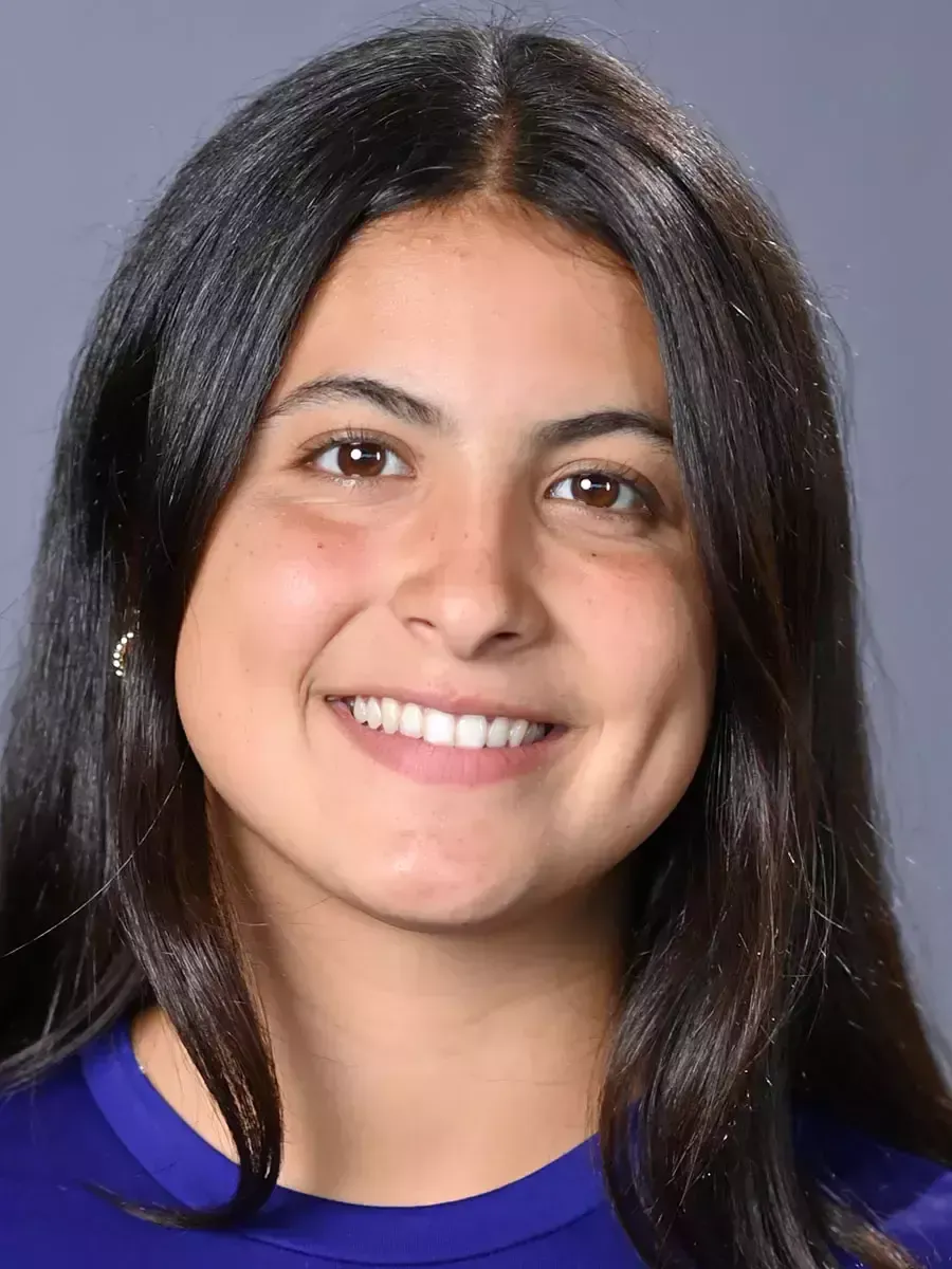 Laura Arciniegas, Swimming & Diving, College of the Holy Cross