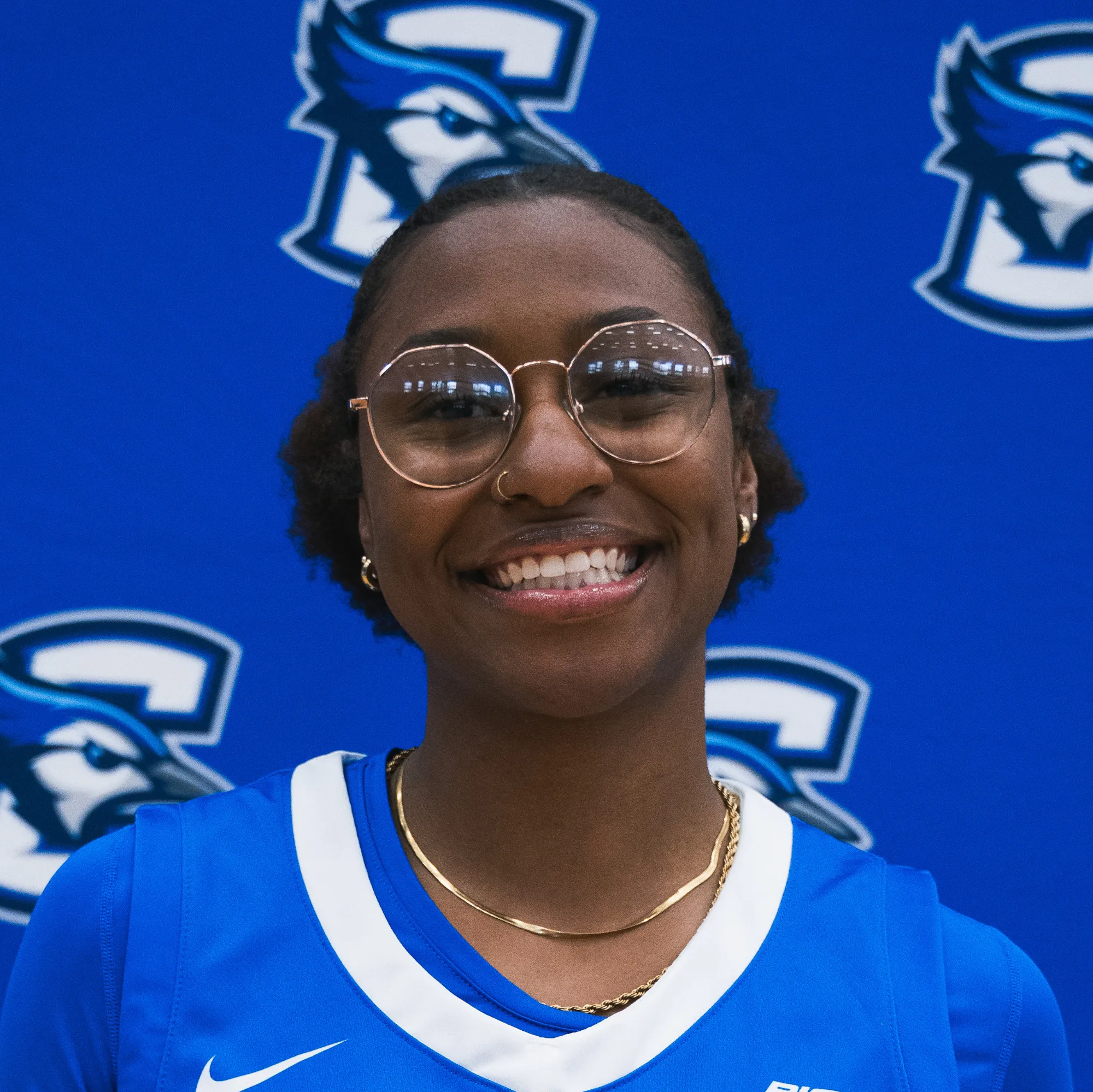 Nia Holloway, Basketball, undefined