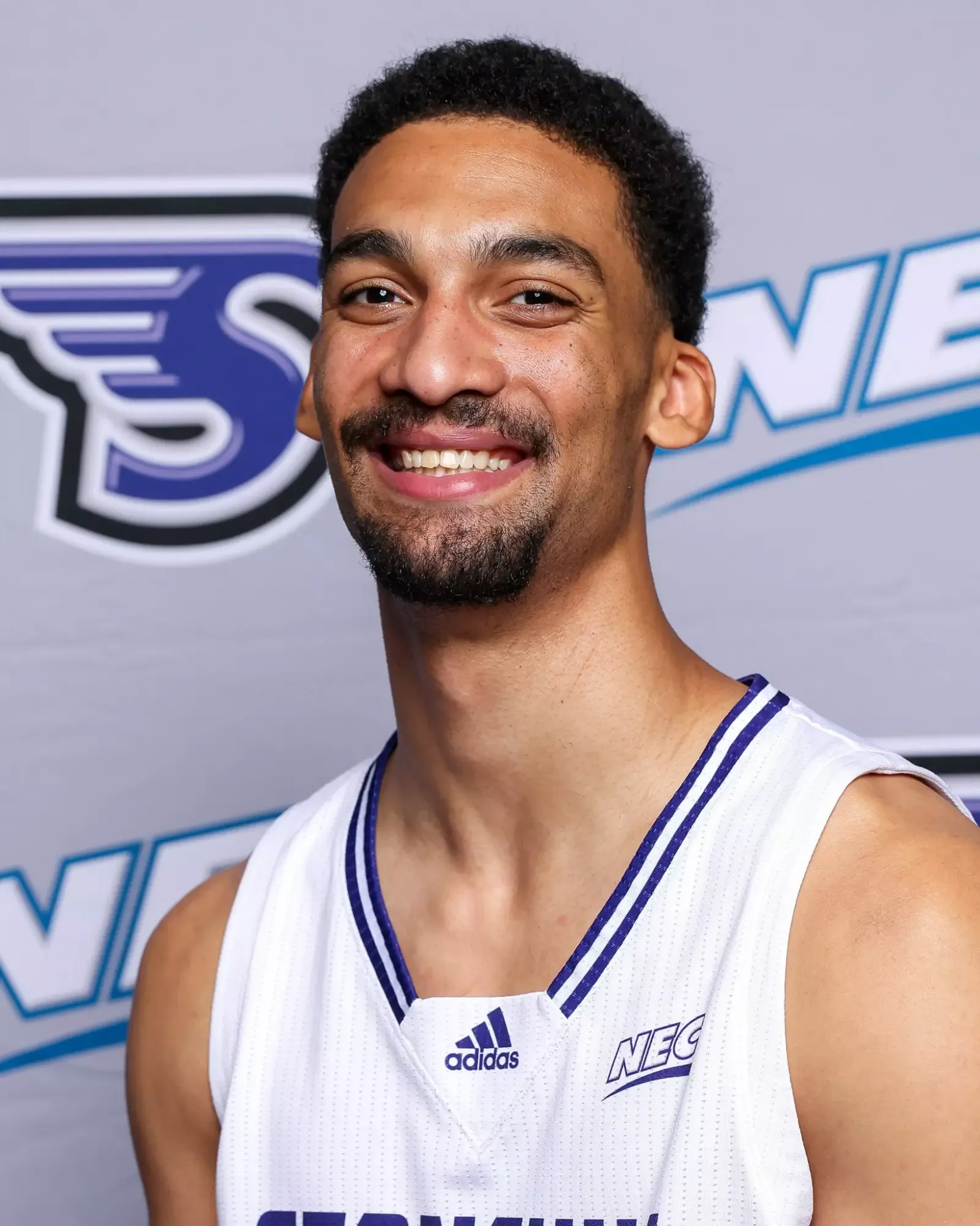 Benicio Leons, Basketball, undefined