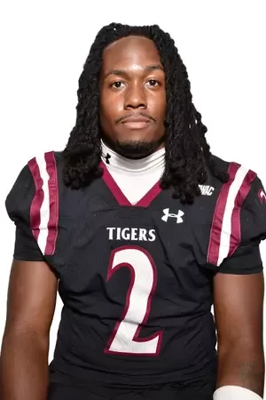 Jordon Davis, Football, undefined