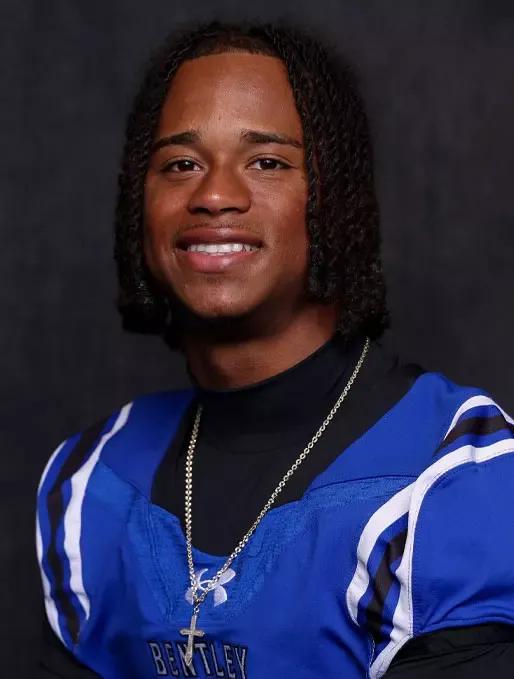Eli Batista, Football, undefined