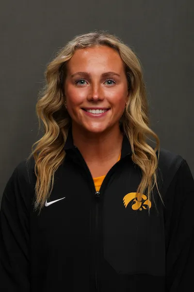 Willa Hage, Swimming & Diving, University of Iowa