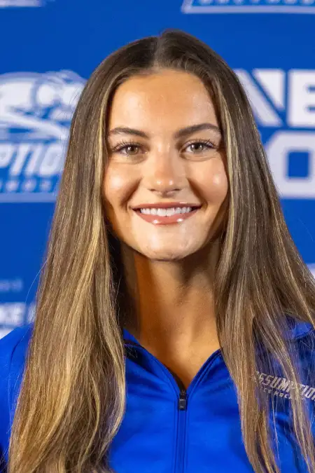 Justina Valentini, Hockey, Assumption University