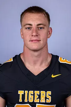 Cade Evans, Football, undefined