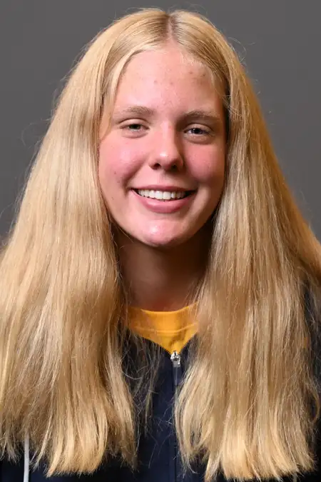 Aivleen Walsh, Swimming & Diving, West Virginia University