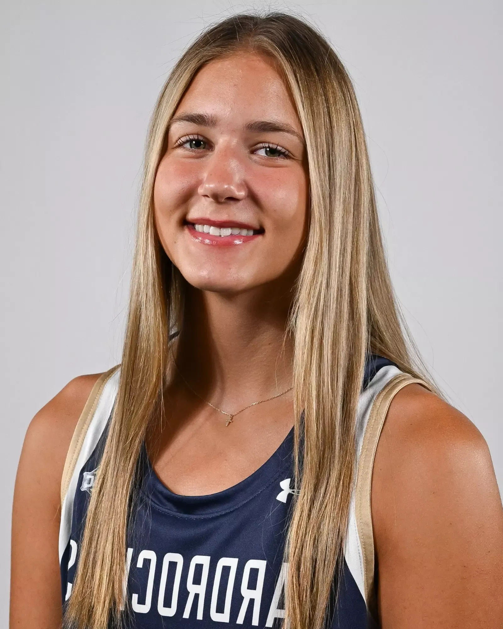 Emelia Daubendiek, Basketball, undefined