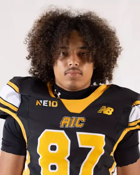 Jaeden Magnifico, Football, American International College