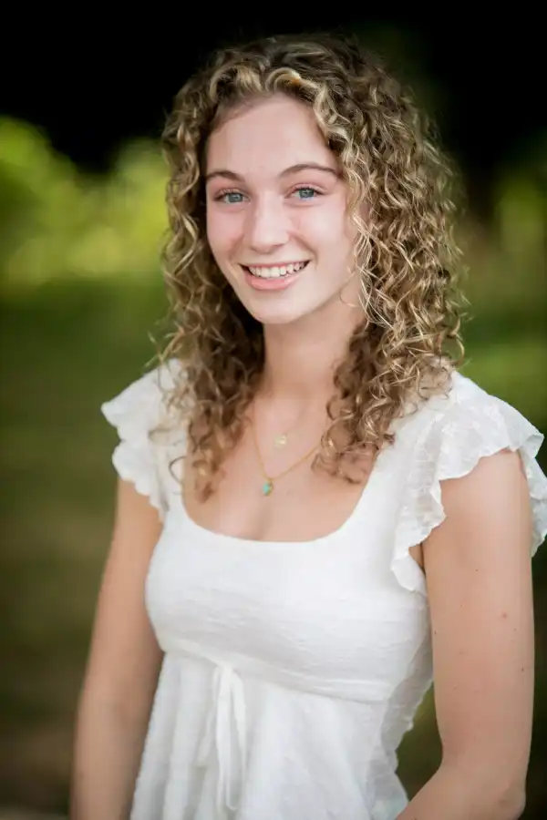 Cali Fasser, Swimming & Diving, Loyola University Maryland